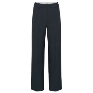 Aritzia Effortless Crepette Black